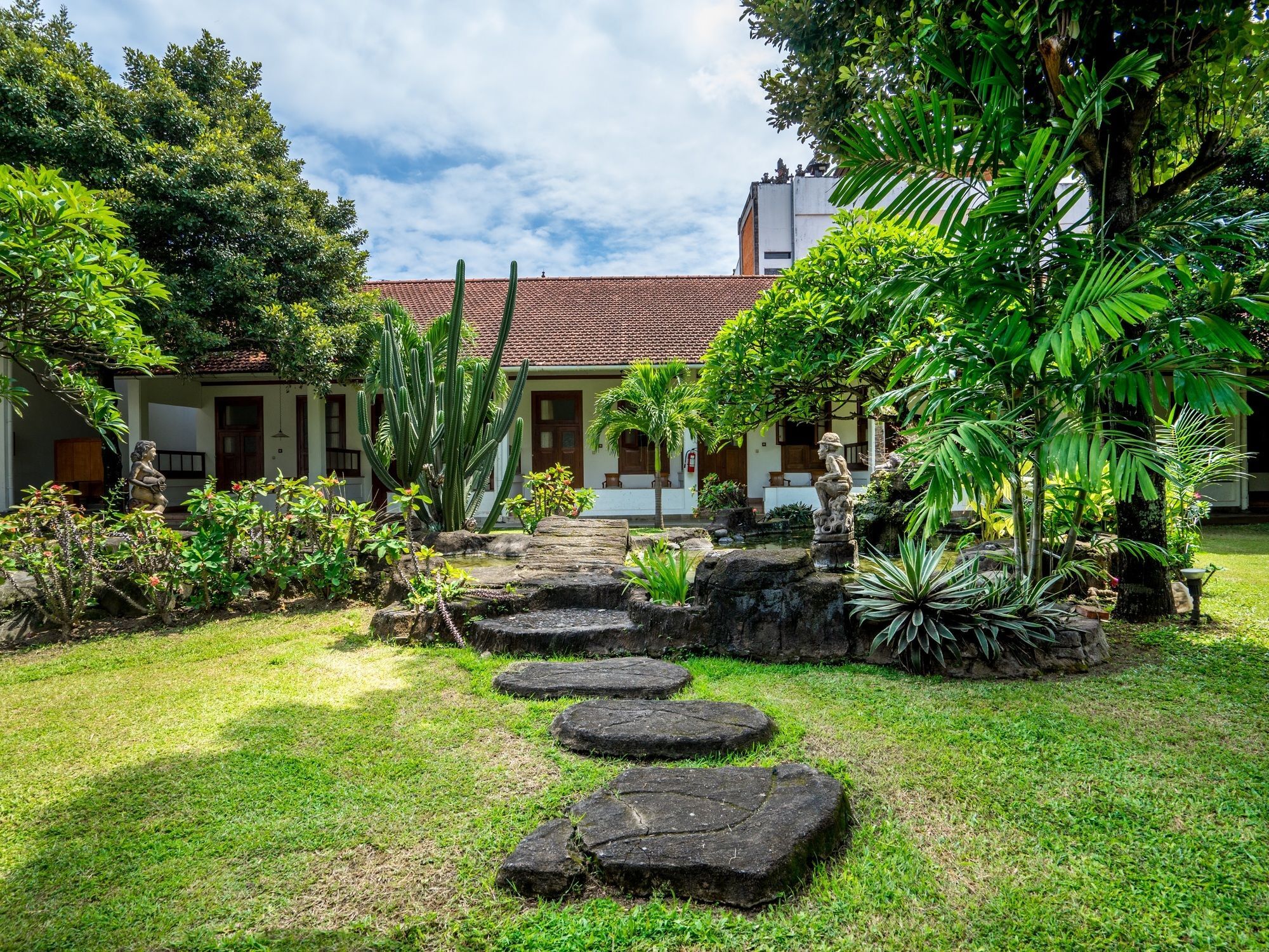 Inna Bali Heritage Hotel 3*
